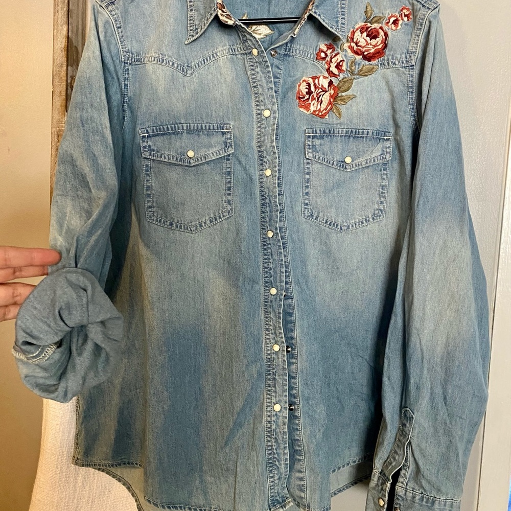 Boot Barn Snap Button Top